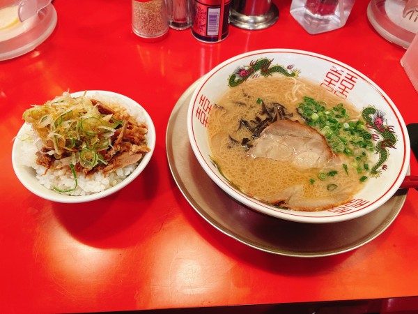 「ラーメン＋肉飯」@博多ラーメン ガツン 両国店の写真