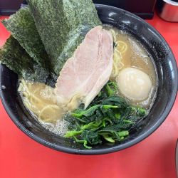 半熟味玉ラーメン＋無料ライス　900円