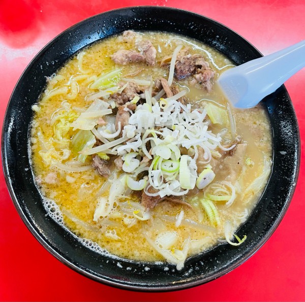 「牛すじラーメン 950円」@かっちゃんらーめん 麺屋○勝の写真