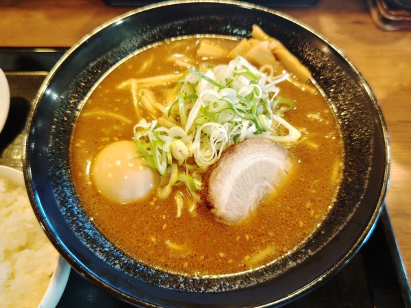 「赤味噌味玉らーめん」@伝丸 299号飯能BP店の写真