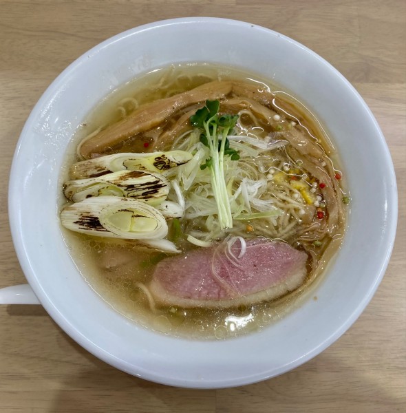 「鴨だし焼きネギ塩らーめん」@noodleshop  arakawaの写真