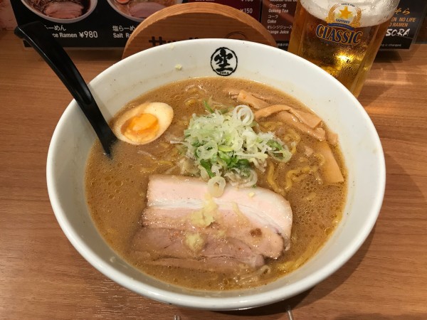 「味噌らーめん　980円」@らーめん空 新千歳空港店の写真