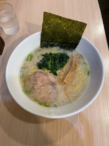 「塩豚骨らーめん(700円)」@塩豚骨らーめん たちひらの写真