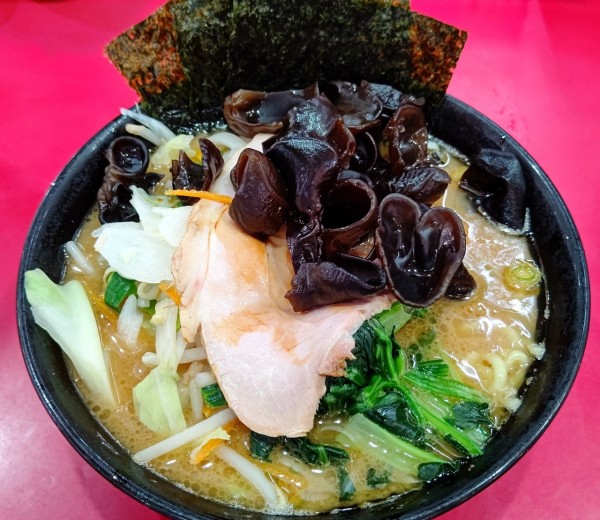 「ラーメン並」@杉田家 千葉祐光店の写真