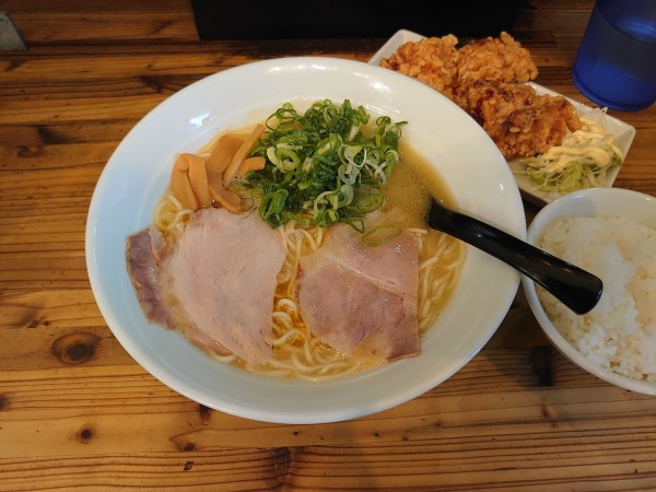 「ラーメン定食」@ラーメン屋 がったぼうずの写真