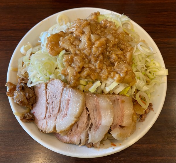 「【限定】冷やして豚キムチ  麺増し400g  豚増し  ネギ」@ピコピコポンの写真