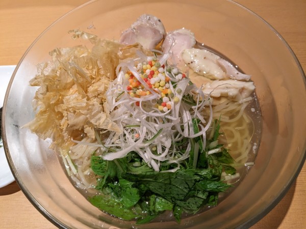 「冷やし塩らぁ麺」@らぁ麺 恋泥棒の写真