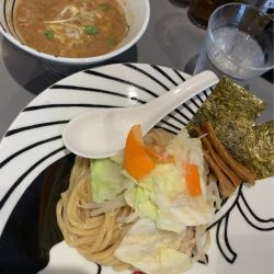 野菜にんにくつけ麺