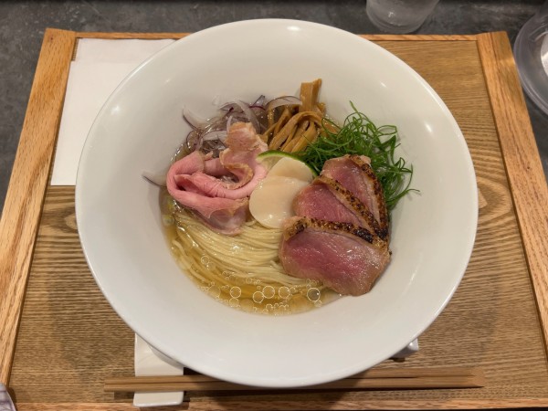 「【期間限定】帆立とシジミの冷やし塩＋鴨ロース（3枚）」@RAMEN MATSUIの写真