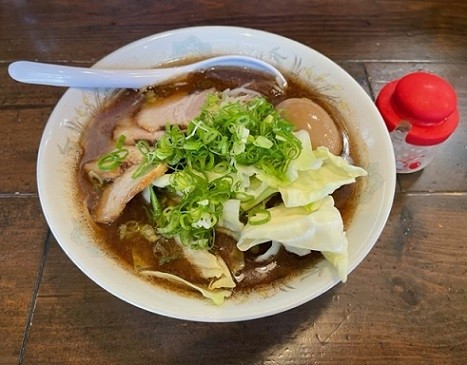 「7周年記念限定 熊本マー油豚骨ラーメン 900円。」@niるい斗の写真
