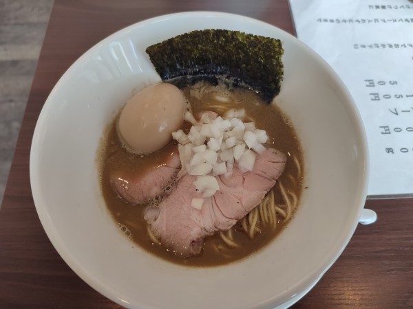 「煮干し極・味玉」@煮干中華蕎麦 舞〜Mau〜の写真