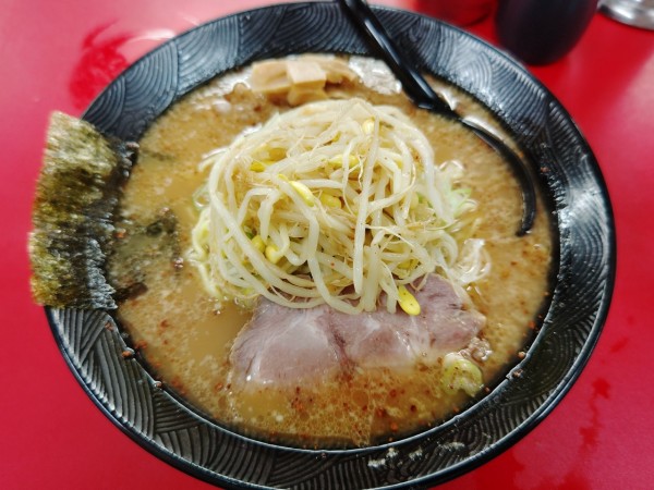 「とんこつ(麺2玉)」@てんこもりラーメンの写真