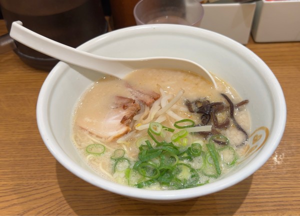 「とんこつラーメン」@TOKYO豚骨BASE MADE by 博多一風堂 ペリエ千葉店の写真