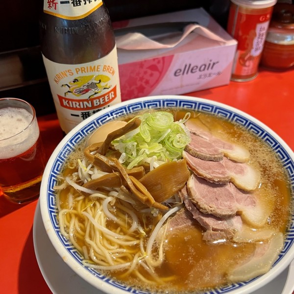 「ラーメン（全部）＋瓶ビール」@中華そば 大河の写真