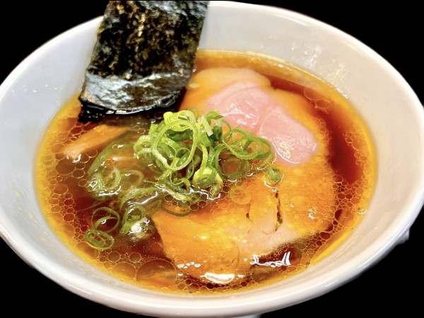 「枯れ節鶏そば（醤油）950円」@会津ばんだいらーめん 伊勢崎店の写真