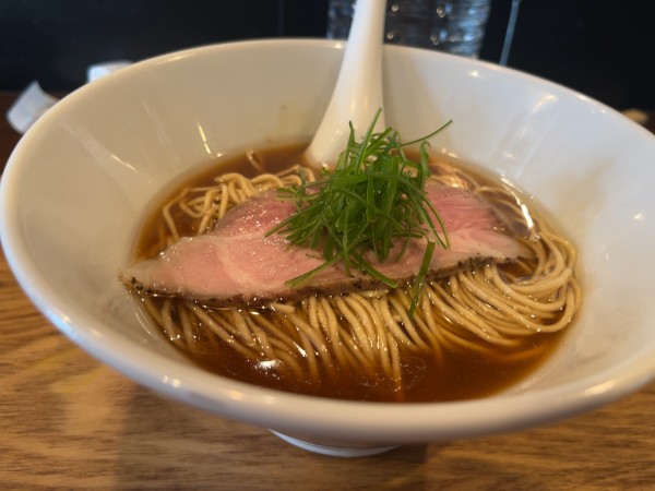 「旨味醤油らぁ麺 プレミアム」@Life is beautiful らぁ麺 & Cafe'barの写真