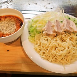 「広島つけ麺」（900円）
