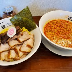 山形辛味噌つけめん(1100円)+肉増し(500円)