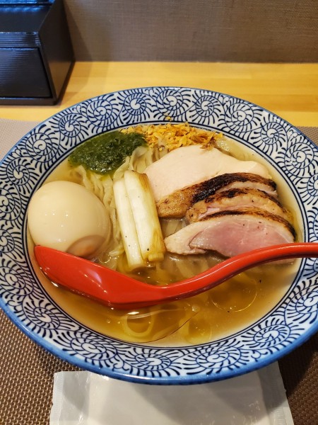 「鱧と鴨の冷やしラーメン(1100円)」@麺や旬香の写真