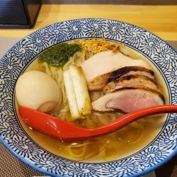 鱧と鴨の冷やしラーメン(1100円)