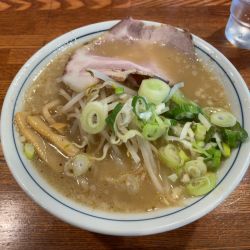 ラーメン(750円)