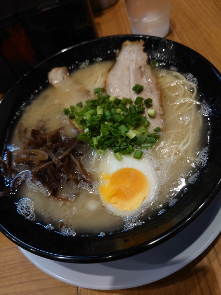 「だるま塩らーめん 930円」@だるま大使〜HANARE〜の写真