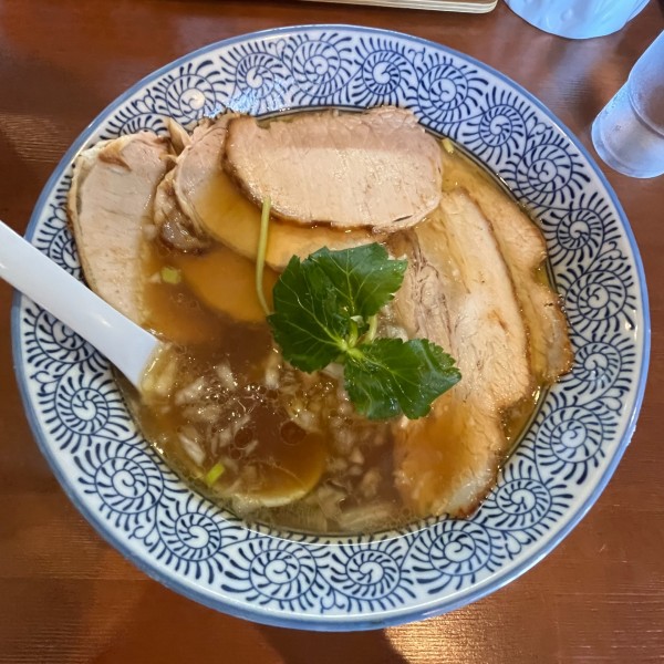 「地鶏中華そば 手揉み 焼豚トッピング」@地鶏中華そば さやまの写真