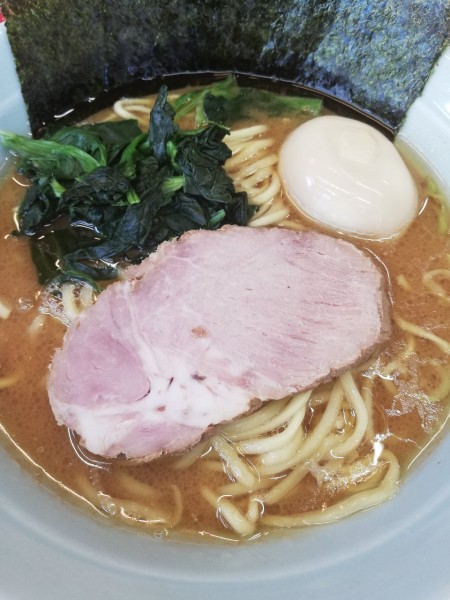 「ラーメン 朝サービス味玉」@横浜ラーメン 武蔵家 大宮店の写真