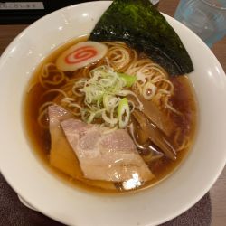 醤油らーめん590円