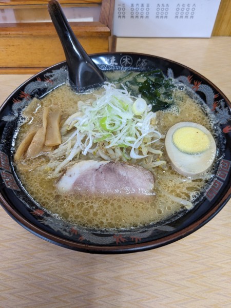 「みそラーメン」@味源 河辺店の写真