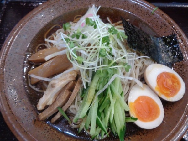 「甘酢ダレの冷やしそば 825円」@十割そば会 福島西口本店の写真