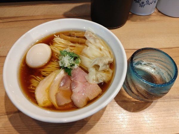 「特製(醤油)＋日本酒セット1750円」@麺屋 彩音 ~Sign~の写真