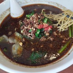 ランチ 担々麺 黒(800)