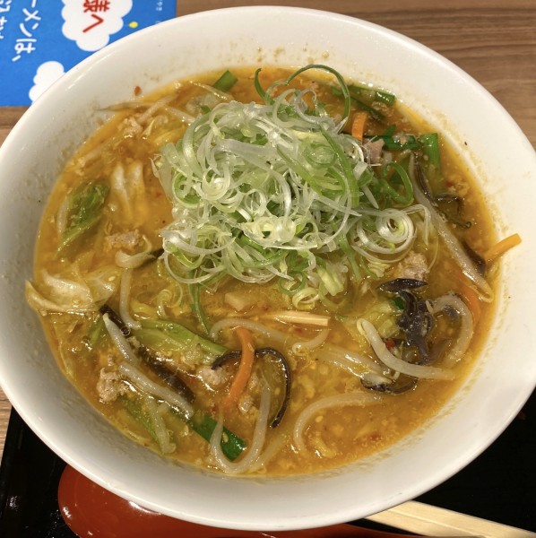 「味噌ラーメン 1,100円」@けやき 新千歳空港店の写真