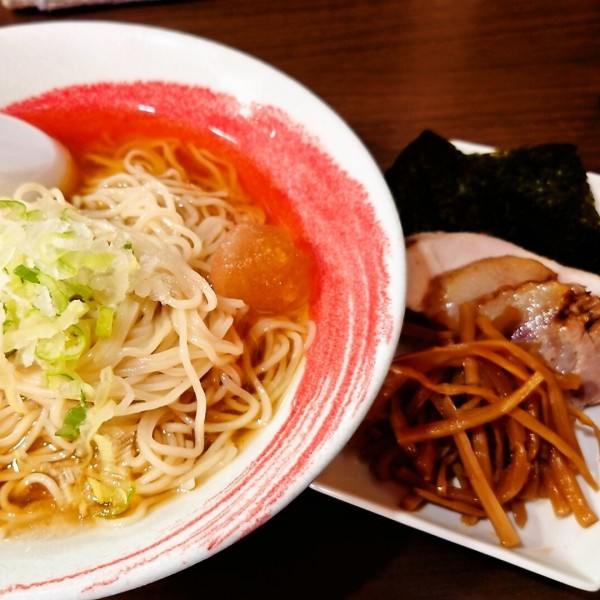 「冷やし煮干＋麺大盛り」@煮干し中華そば 山形屋の写真