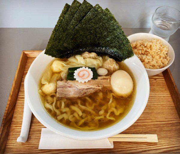 「特製生姜醤油らーめん(白醤油)」@あはれの写真