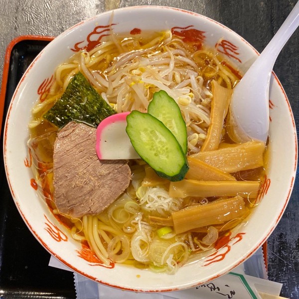 「冷しワンタンメン（麺少なめ）¥1,045」@栄屋本店の写真