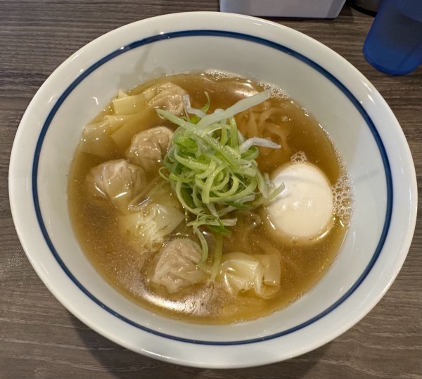 「かけ中華そば【塩】+雲呑+卵」@麺や 麟子鳳雛の写真