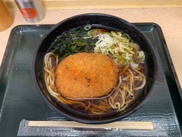 「コロッケそば 500円」@名代 箱根そば 川崎店の写真