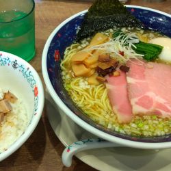 特製金色の塩ラーメン