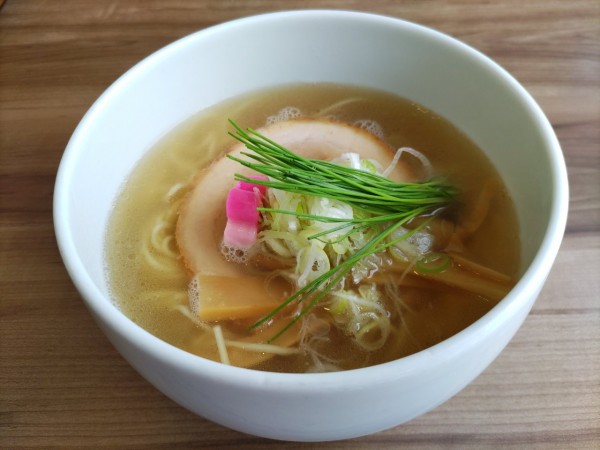 「塩らーめん+あぶりチャーシュー」@麺処 春の風の写真