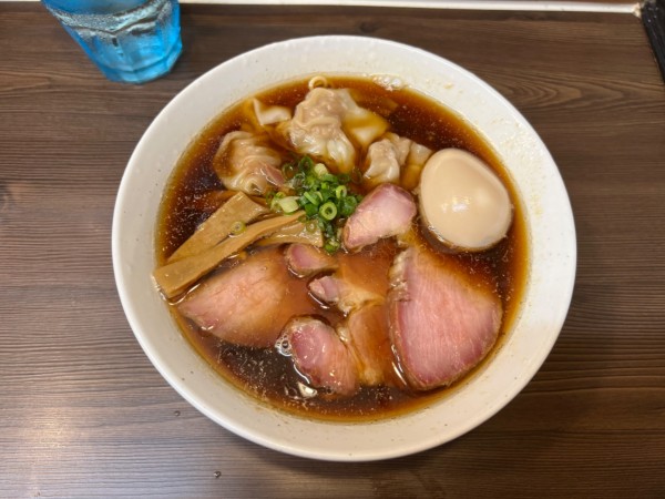 「特製中華そば  1050円」@中華そば さわの写真