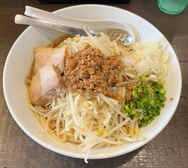 「塩まぜそば / 麺普通盛 もやし普通盛」@麺処 あんかつの写真