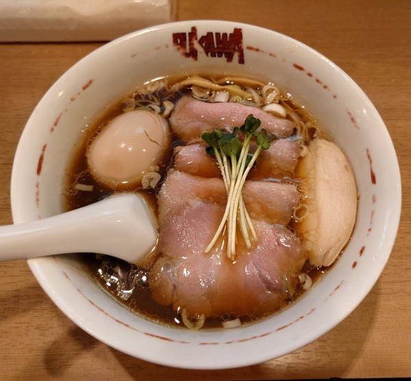 「特製牛貝清湯塩中華そば(麺少なめ、1250円)」@中華そば 流川の写真
