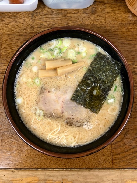 「とんこつ白(830)」@駅西ラーメンの写真