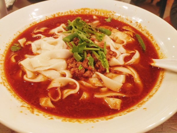 「麻辣刀削麺」@張家 虎ノ門店の写真