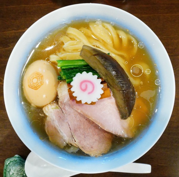 「【限定】冷やし塩生姜らーめん＋味玉＋えらべるお酒」@手打麺祭 かめ囲の写真