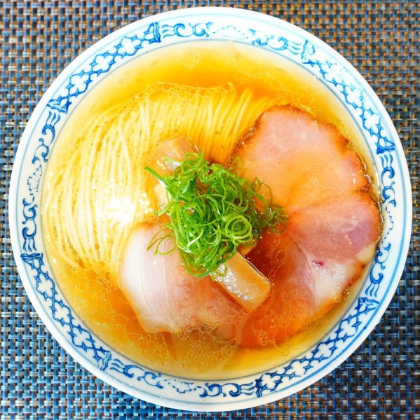 「鶏塩そば＋生ビール(中)」@柴崎亭の写真