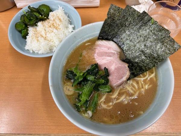 「らーめん」@横浜らーめん 武蔵家 綾瀬店の写真