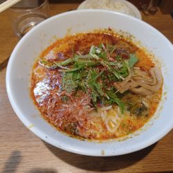 豪虎担々麺